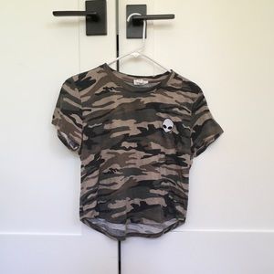 Super cute camo alien top!